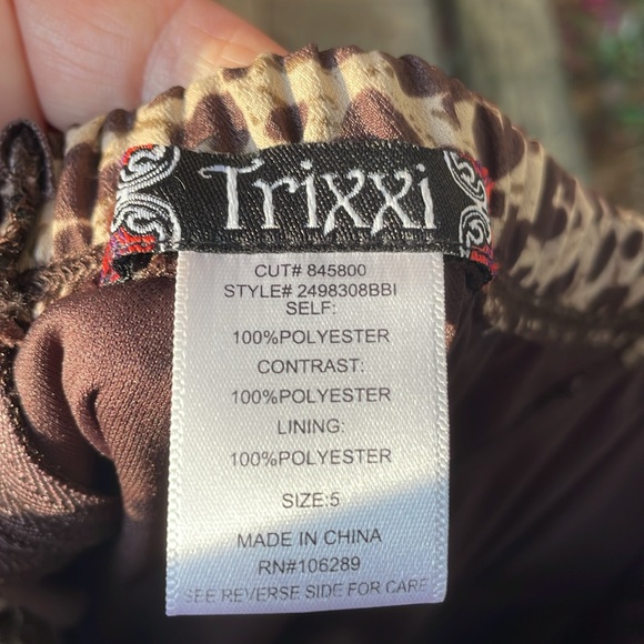 Strapless, leopard print fit, and flare and floral dress - Picture 6 of 8